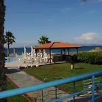 Irina 公寓式酒店