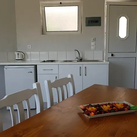 Irina アパートホテル Tigaki