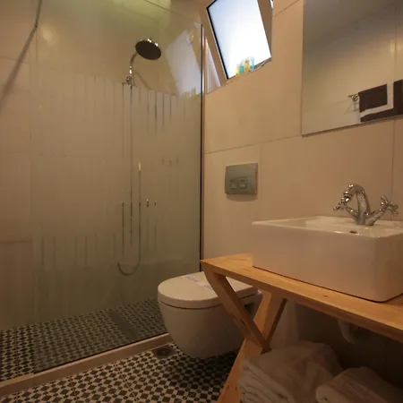 Irina Hotel apartamentowy