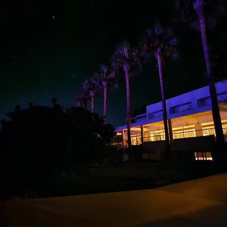 Irina アパートホテル Tigaki