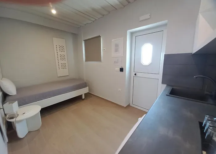 Aparthotel Irina 3*