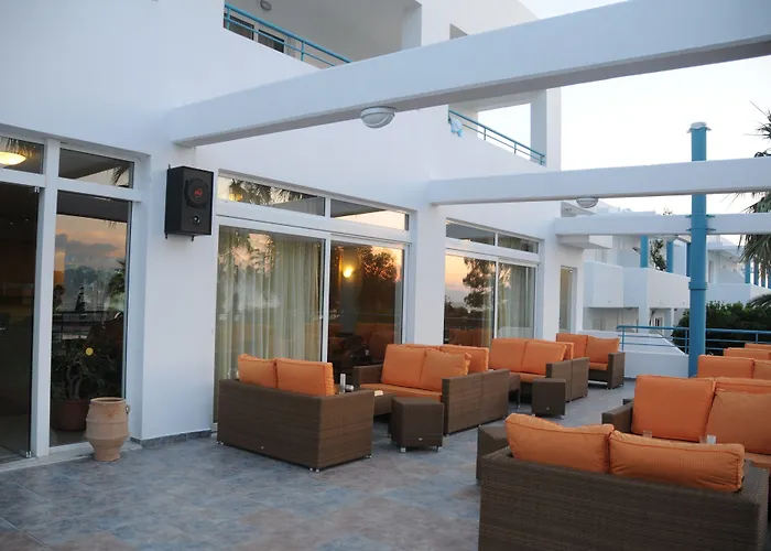 Aparthotel Irina 3*
