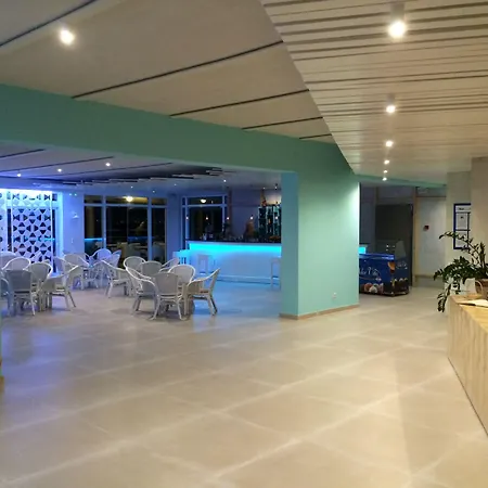 Irina 3* Тигаки