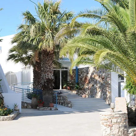 伊琳娜海滩公寓式酒店 3*