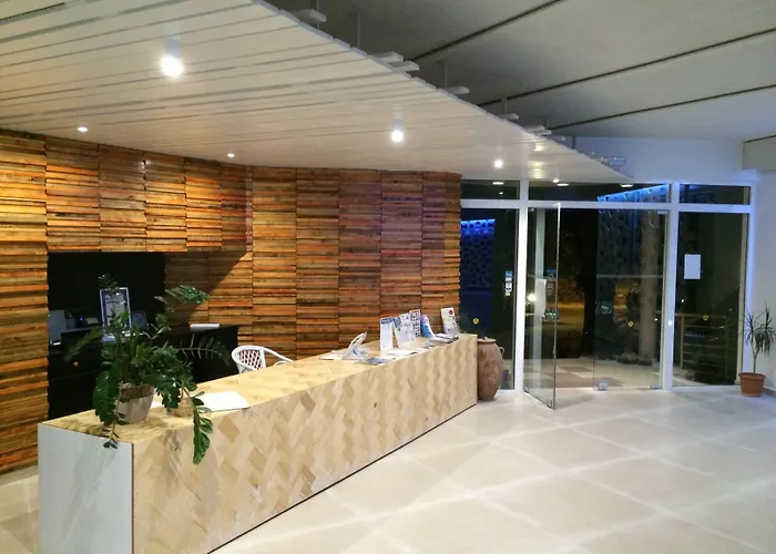 Aparthotel Irina